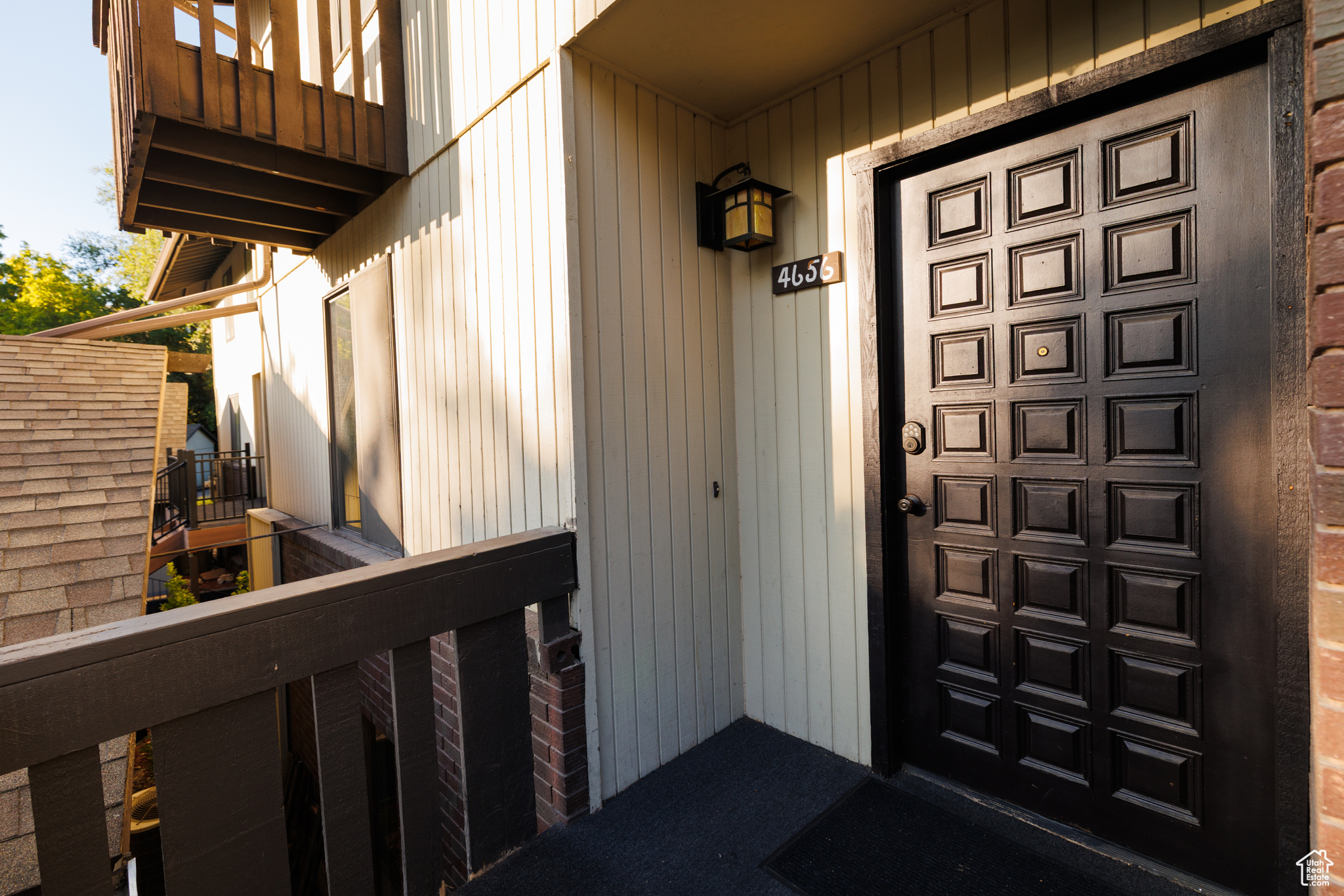 HIDDEN LAKE - Residential