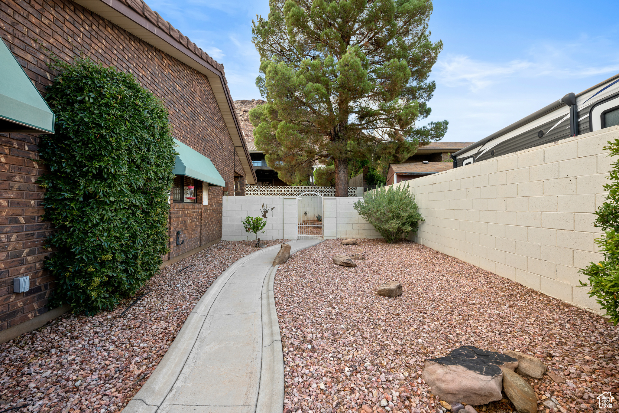 BLOOMINGTON COUNTRY CLUB 5 - Residential