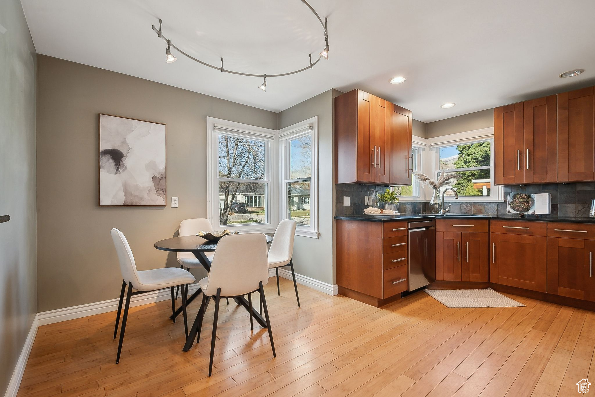 2148 E Bendamere Cir, Salt Lake City, Utah image 10
