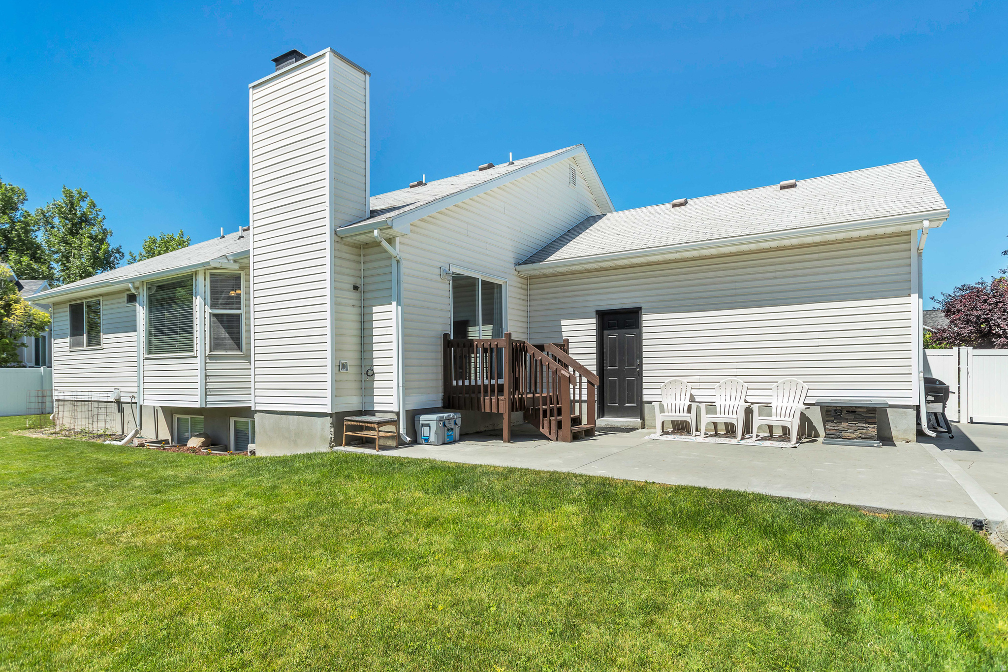 VILLAGES AT STANSBURY - Residential