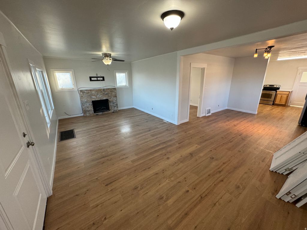 Photo of 909 W ERDA WAY, Erda, UT 84074 (MLS # 2151605)