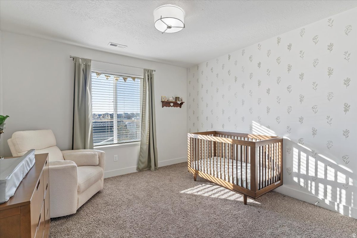 ELLIES LANDING - Residential Lease