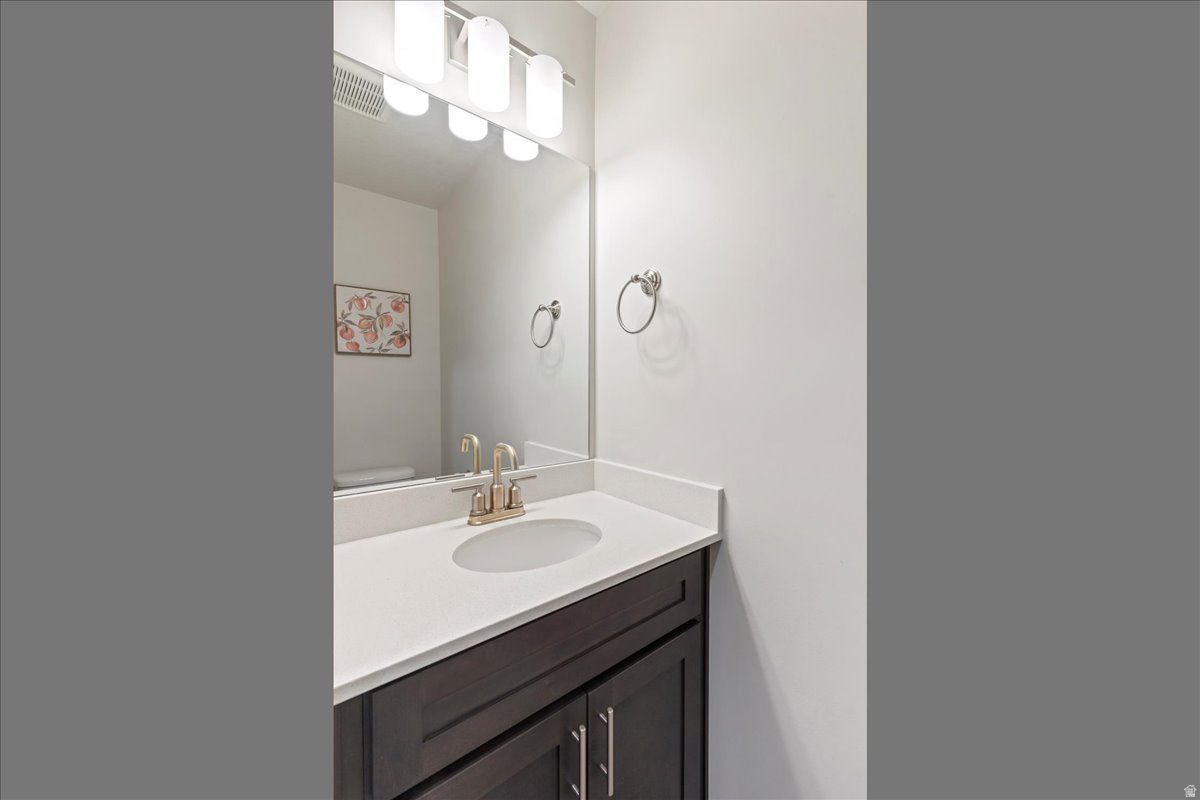 ELLIES LANDING - Residential Lease