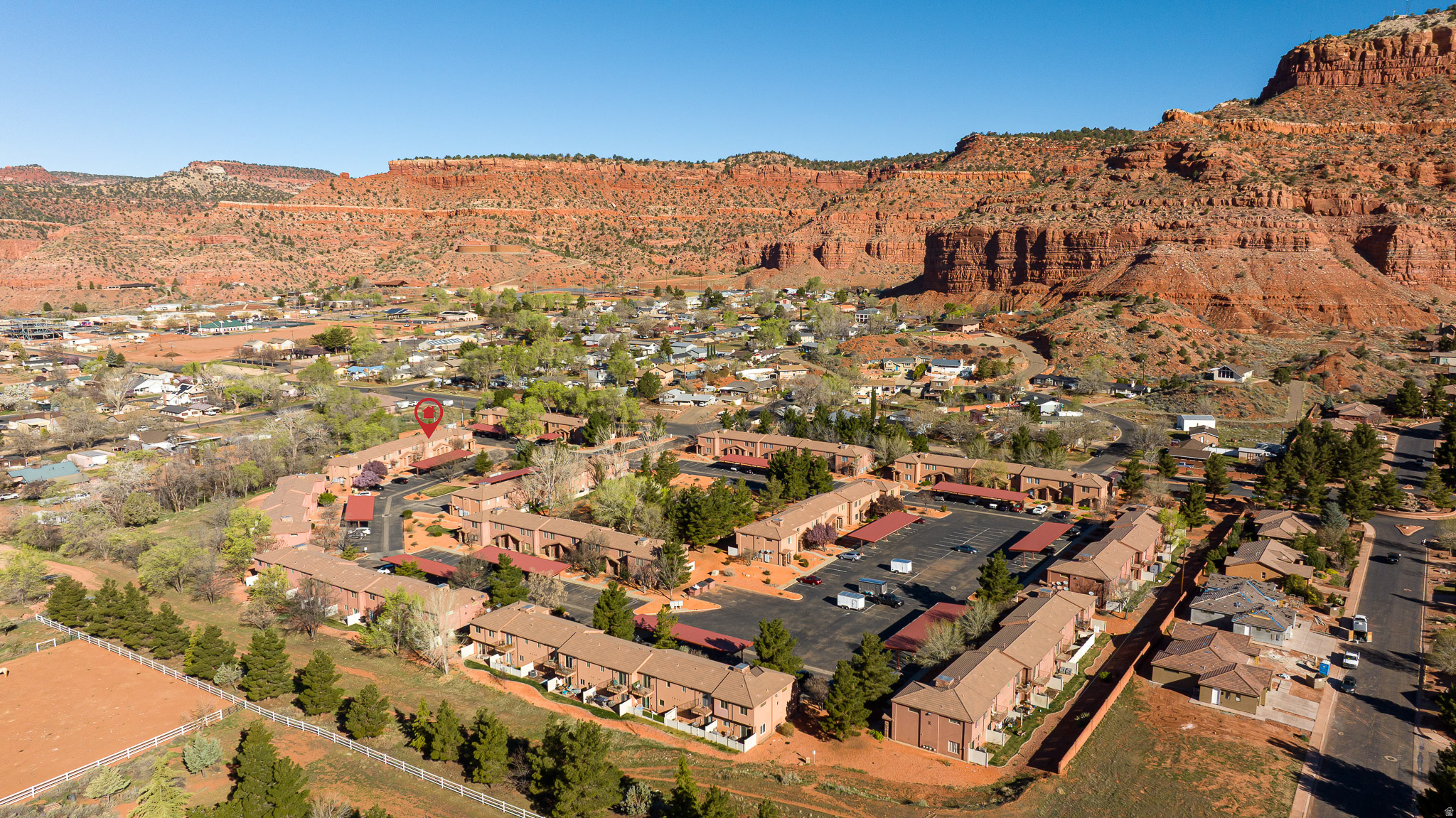 EL PUEBLO - Residential
