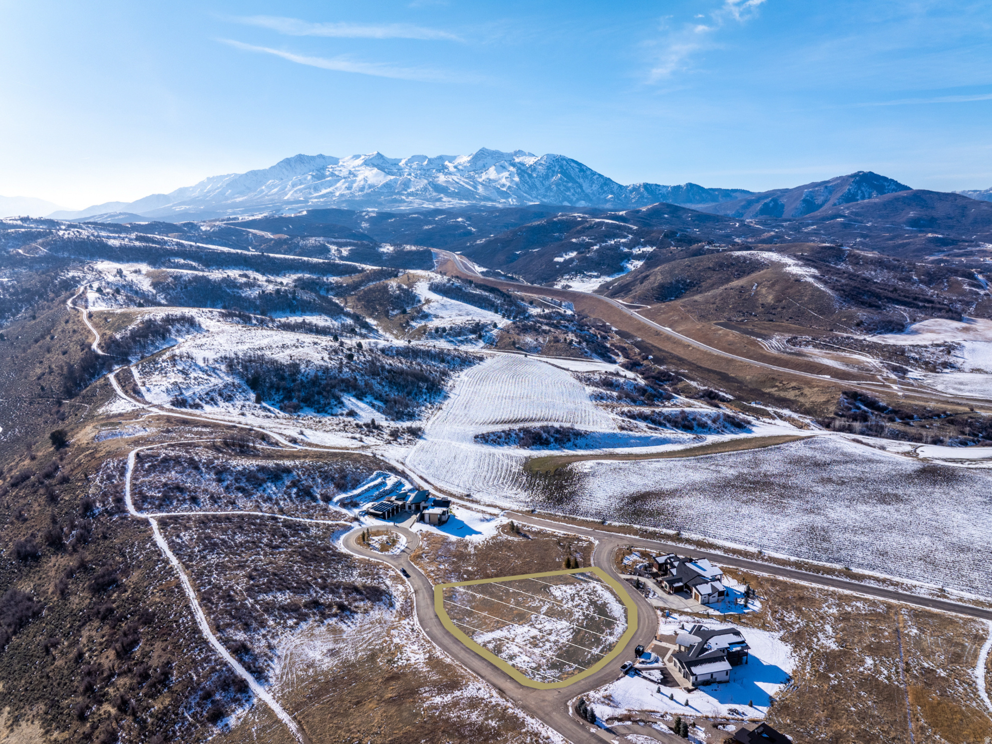 TRAPPERS CROSSING - Land