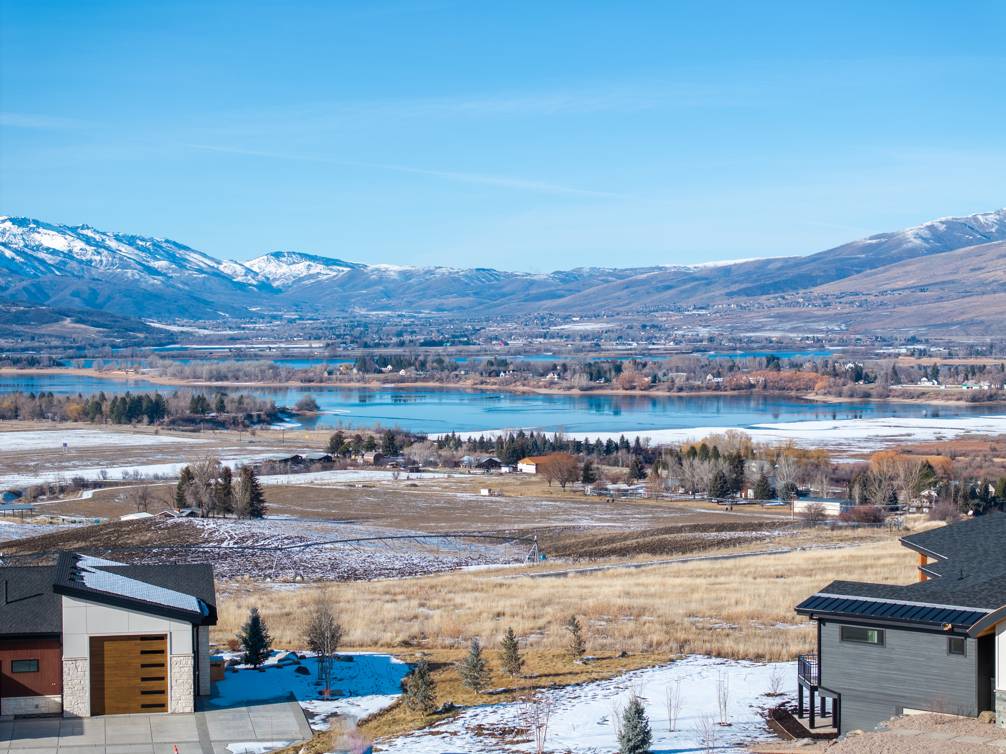 TRAPPERS CROSSING - Land