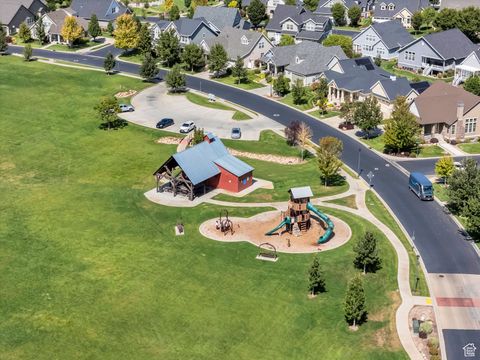 Tiny photo for 1893 W HEATHER RD, Mapleton, UT 84664 (MLS # 2112404)