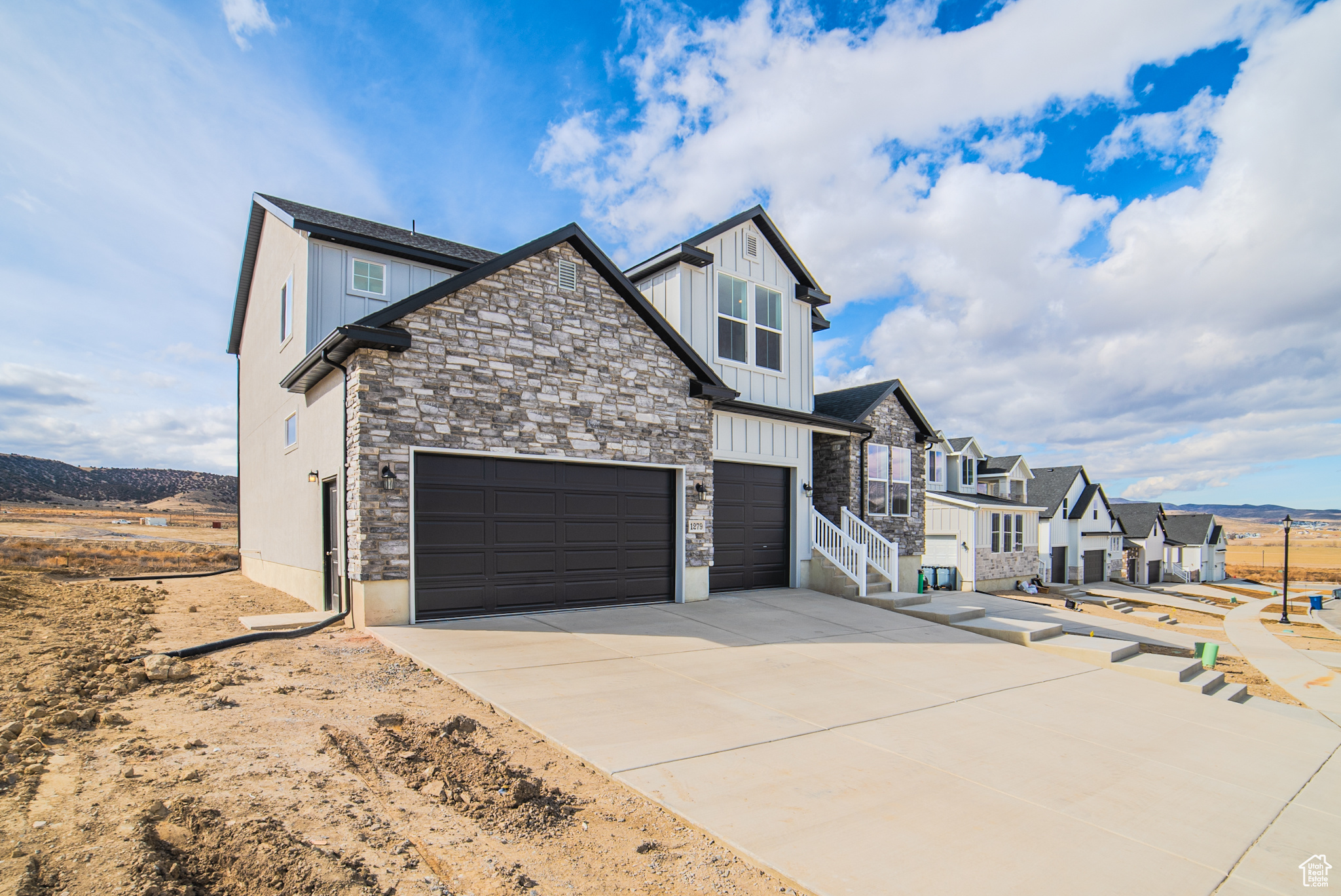 1279 S Boxelder Dr, Saratoga Springs, Utah image 2