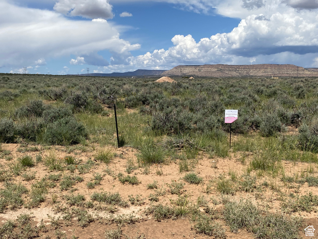 KNIGHT'S HOLLOW - Land