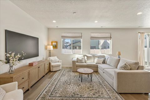 Tiny photo for 3114 S 2500 W, Syracuse, UT 84075 (MLS # 2144603)