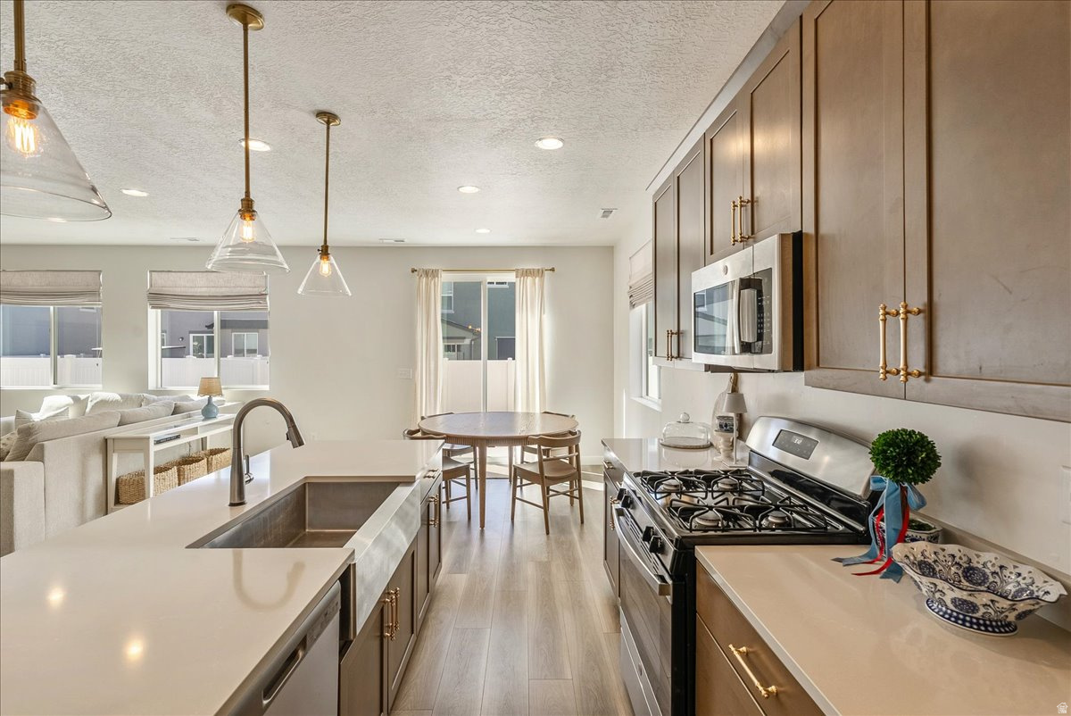 BAYVIEW AT SHORELINE - Residential