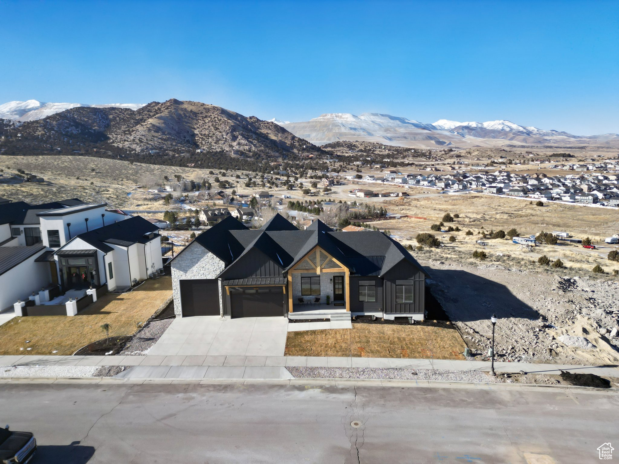 RIDGES AT ROSE CANYON - Residential