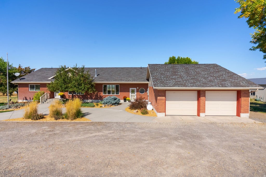 Photo of 3053 W 6800 S, Wellsville, UT 84339 (MLS # 2185424)