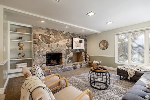 Tiny photo for 388 QUAIL RUN RD, Farmington, UT 84025 (MLS # 2119237)