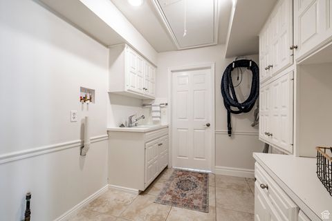 Tiny photo for 388 QUAIL RUN RD, Farmington, UT 84025 (MLS # 2119237)