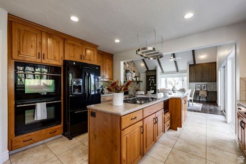 Tiny photo for 388 QUAIL RUN RD, Farmington, UT 84025 (MLS # 2119237)