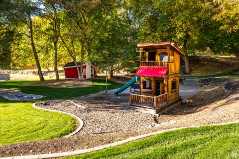 Tiny photo for 388 QUAIL RUN RD, Farmington, UT 84025 (MLS # 2119237)