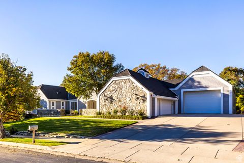 Tiny photo for 388 QUAIL RUN RD, Farmington, UT 84025 (MLS # 2119237)