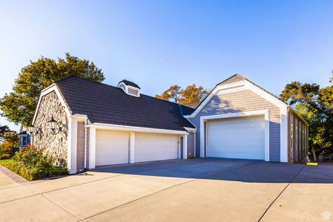 Tiny photo for 388 QUAIL RUN RD, Farmington, UT 84025 (MLS # 2119237)