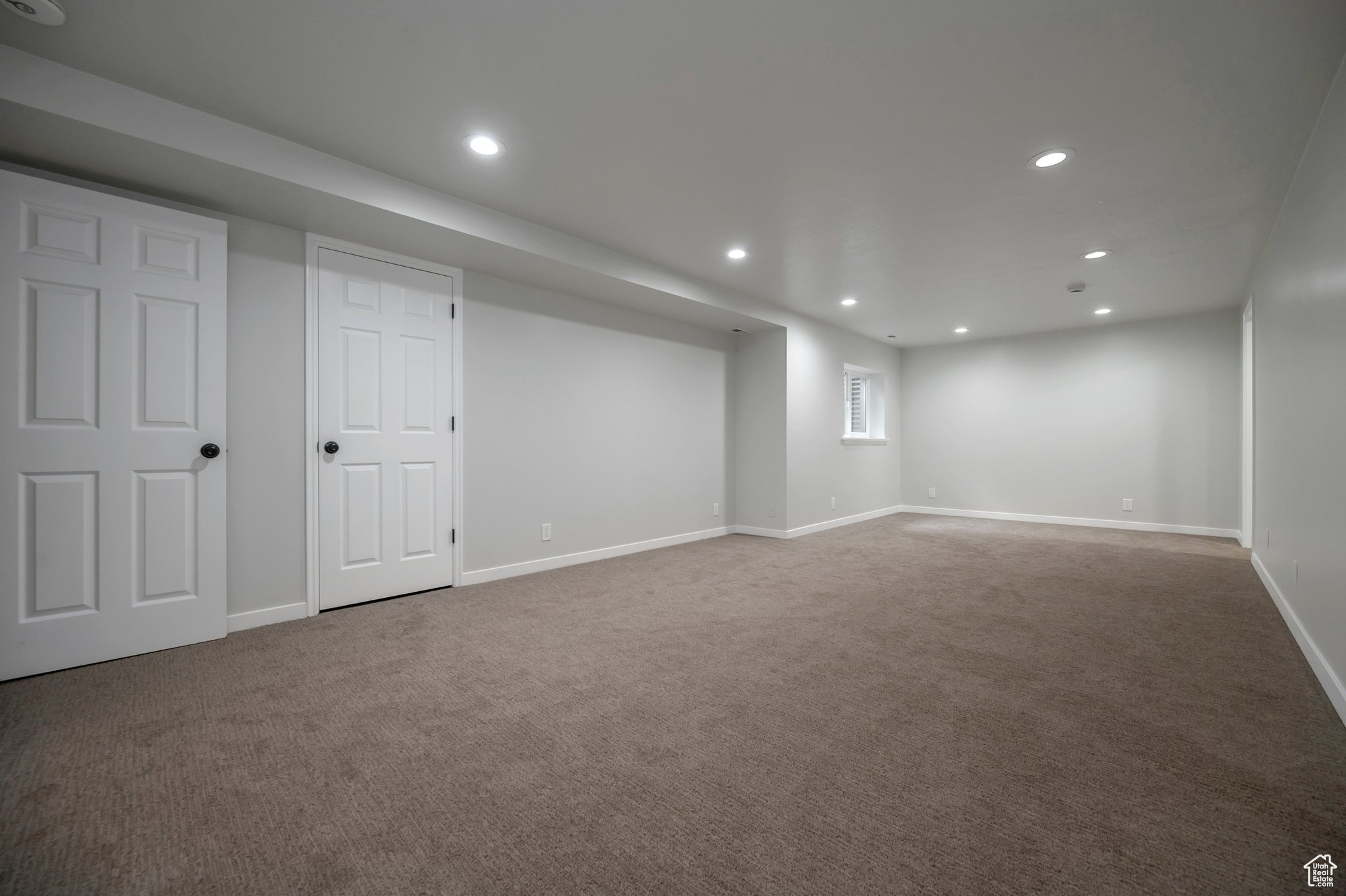 WILLOW CREEK TERRACE #4 - Residential