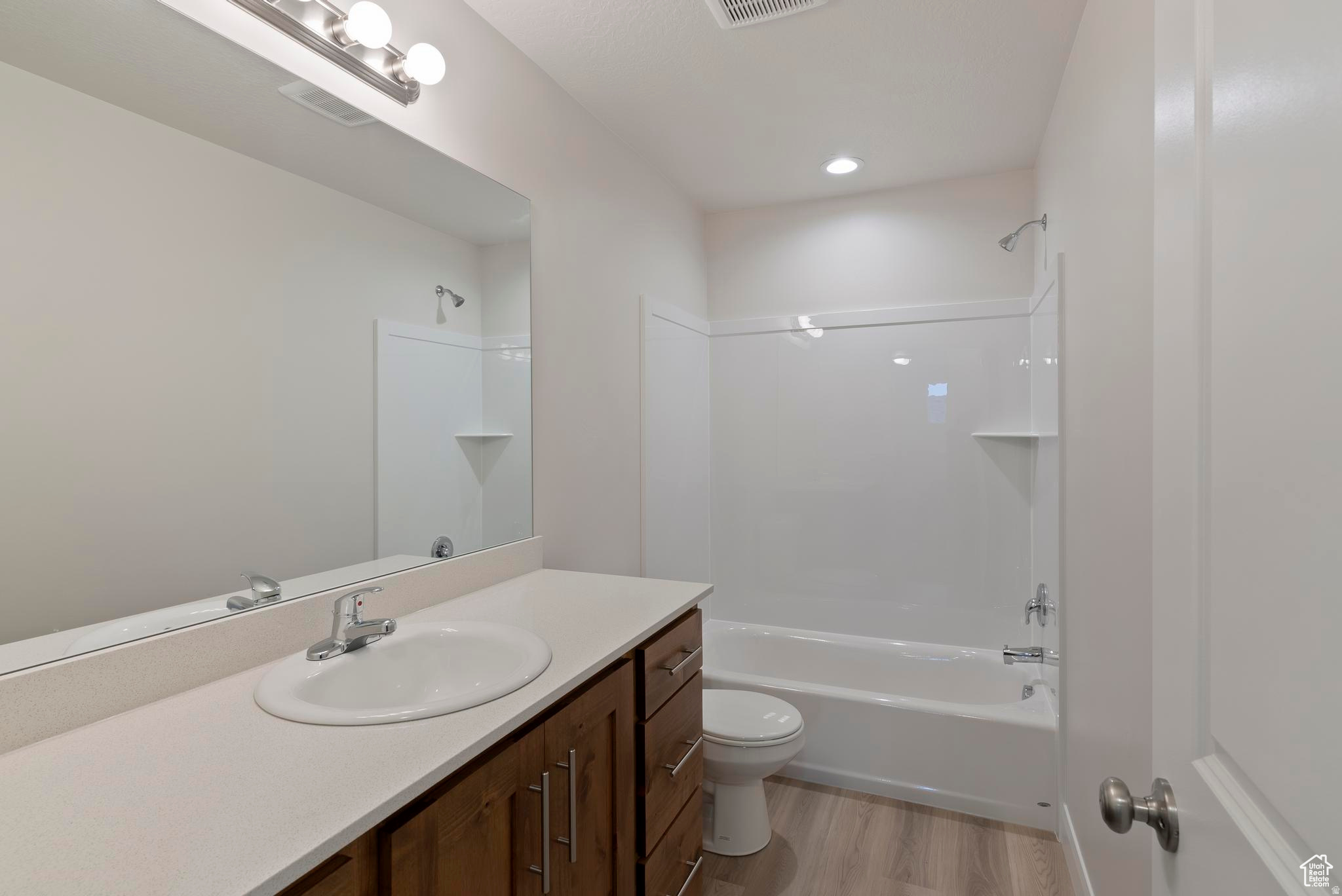 THE HILLS - Residential