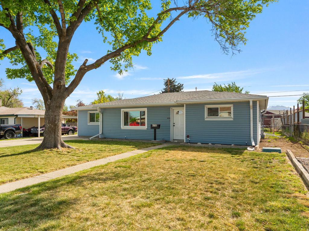 Photo of 4793 S 4720 W, Kearns, UT 84118 (MLS # 2153709)