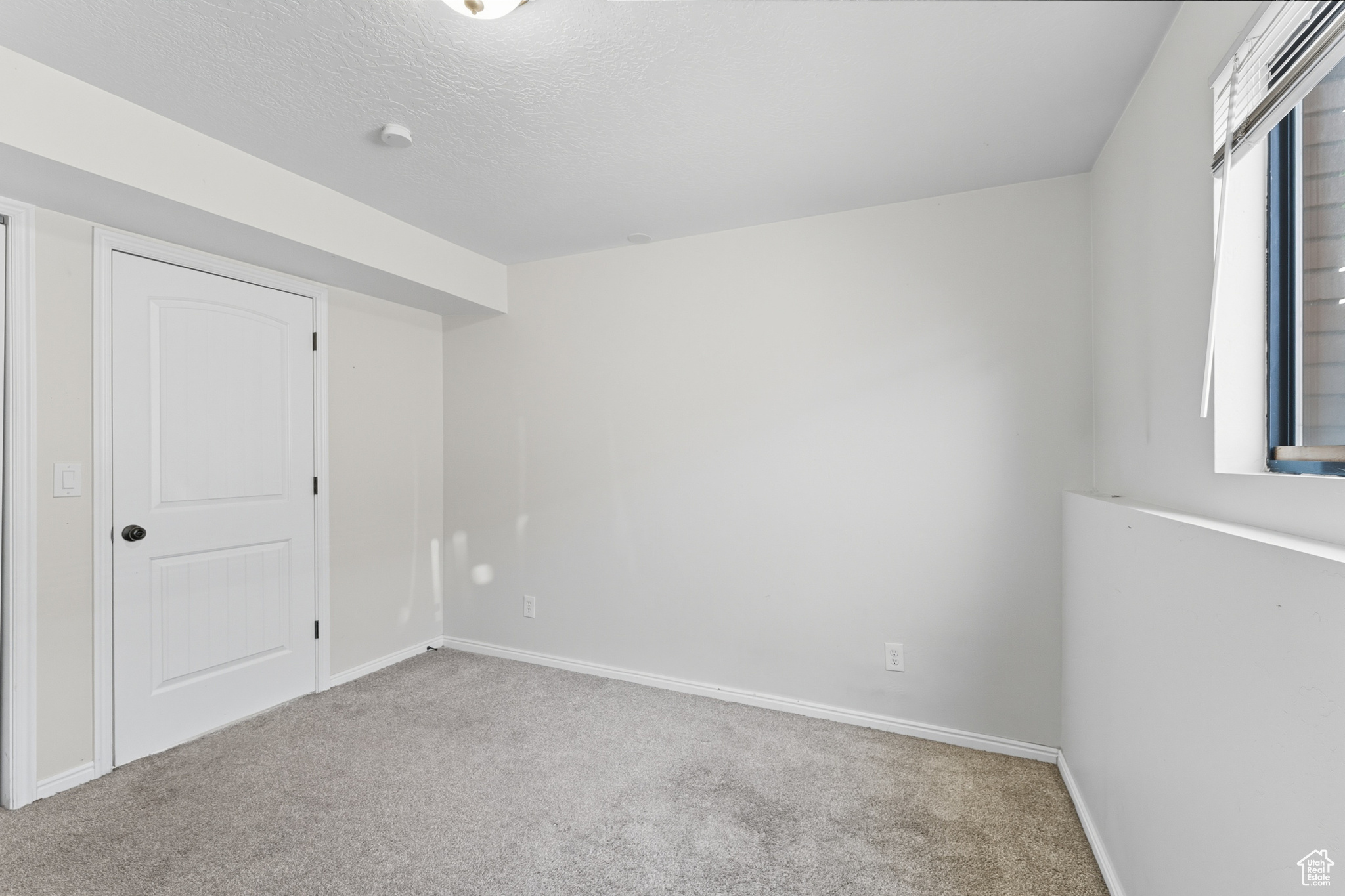 HILL CREST - Residential Lease