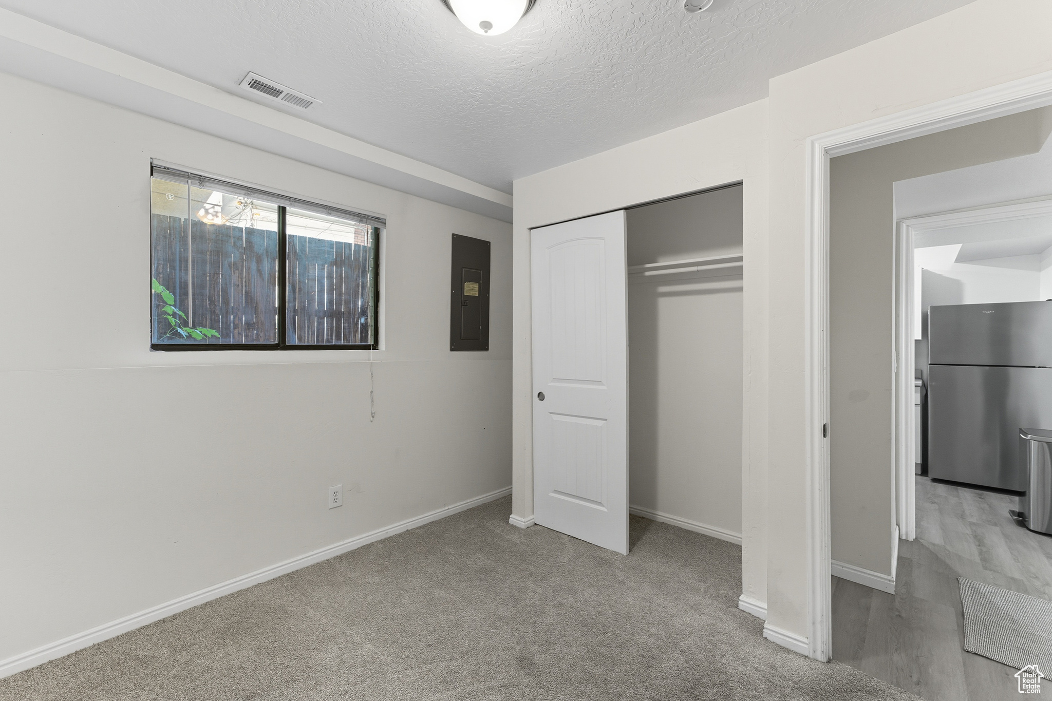HILL CREST - Residential Lease