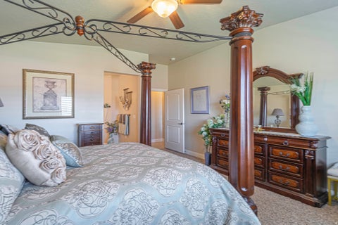 Tiny photo for 1068 N LESA LN, Washington, UT 84780 (MLS # 2180644)