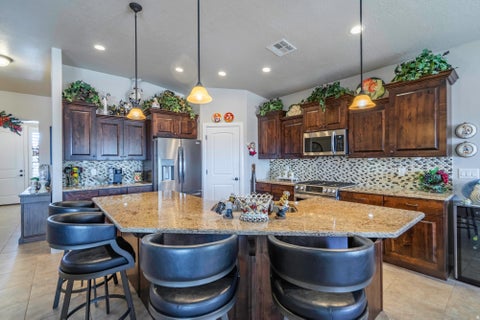 Tiny photo for 1068 N LESA LN, Washington, UT 84780 (MLS # 2180644)