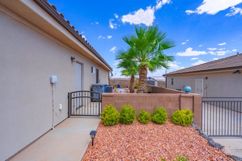 Tiny photo for 1068 N LESA LN, Washington, UT 84780 (MLS # 2180644)