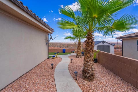 Tiny photo for 1068 N LESA LN, Washington, UT 84780 (MLS # 2180644)