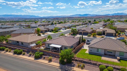 Tiny photo for 1068 N LESA LN, Washington, UT 84780 (MLS # 2180644)