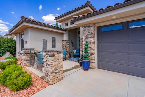 Tiny photo for 1068 N LESA LN, Washington, UT 84780 (MLS # 2180644)