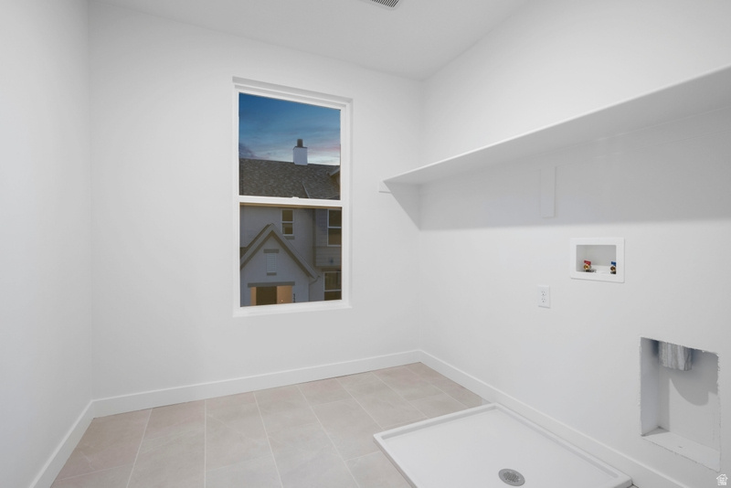 DAYBREAK - Residential Income