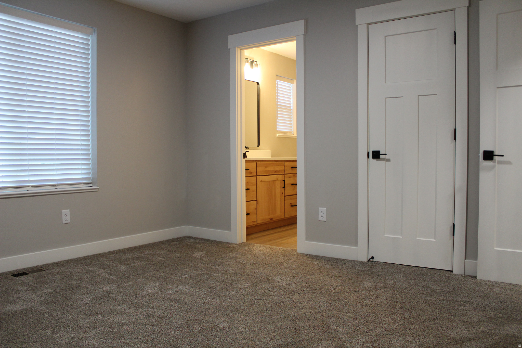 HUNTER COVE - Residential