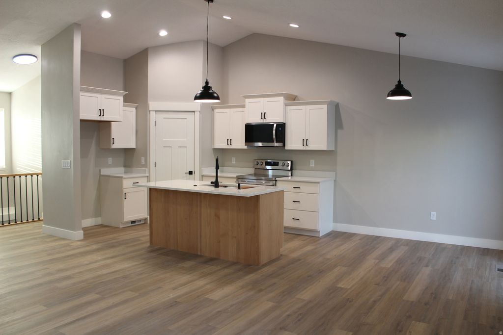 Photo of 4113 S RUSHFORD CT, West Valley City, UT 84128 (MLS # 2122894)