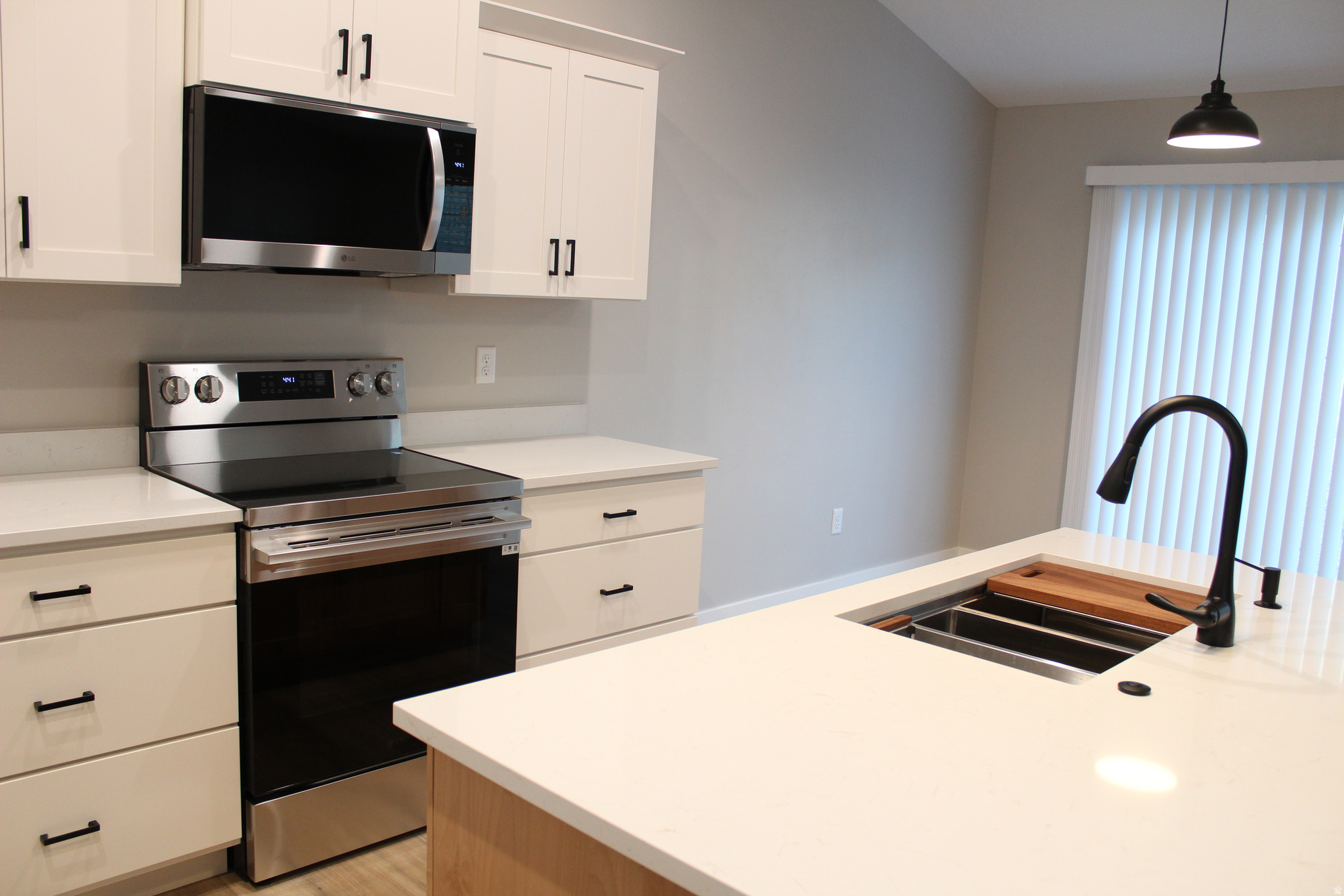 HUNTER COVE - Residential