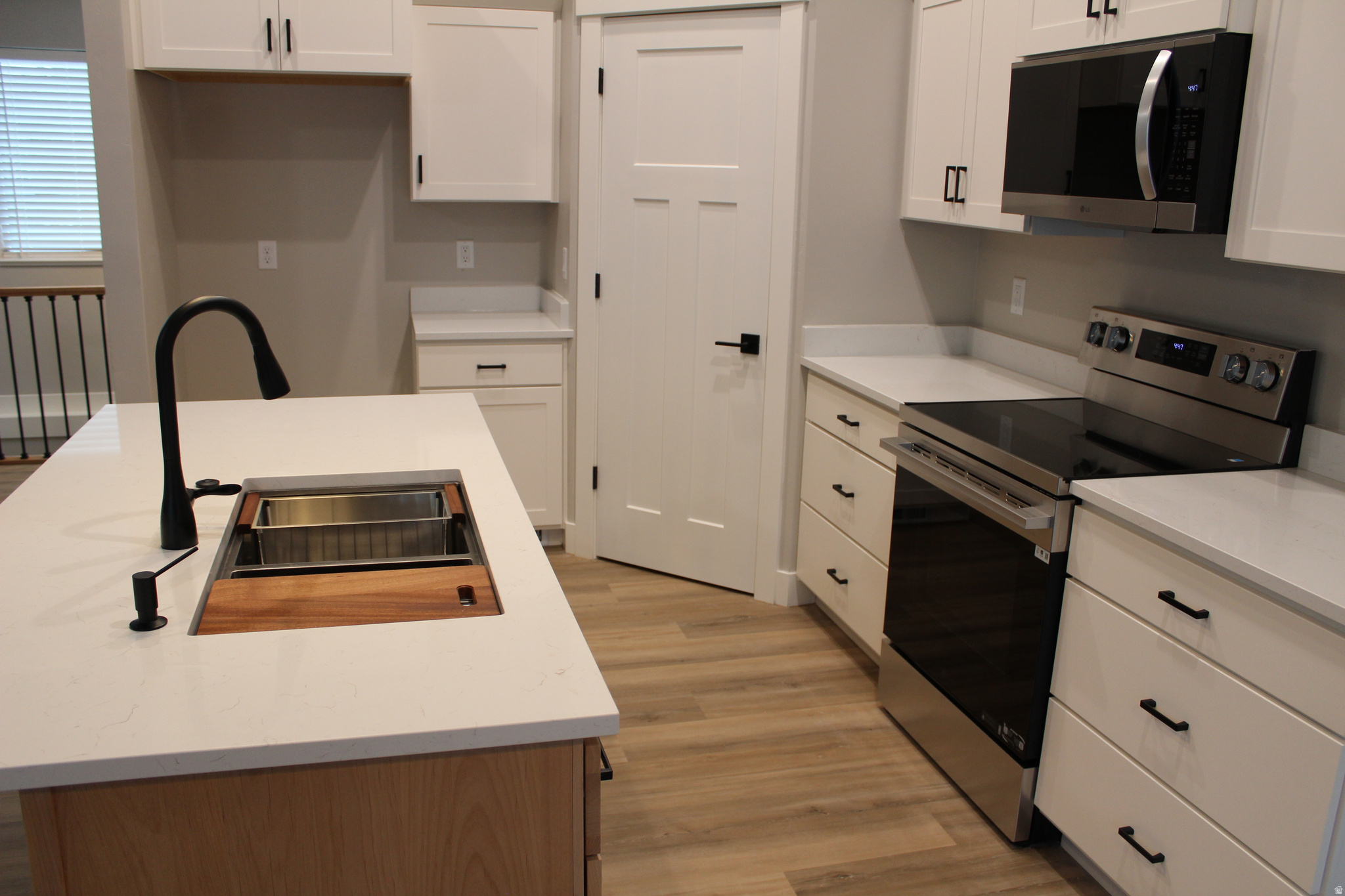 HUNTER COVE - Residential