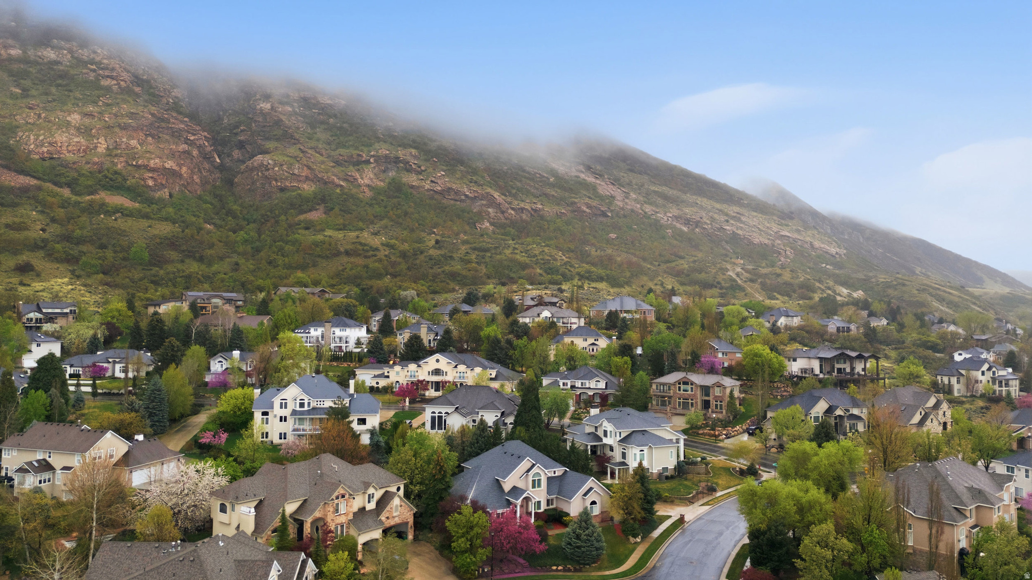 AUTUMN RIDGE - Residential