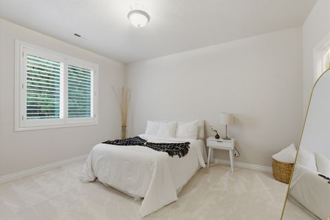 Tiny photo for 11943 S AUTUMN RIDGE DR, Sandy, UT 84092 (MLS # 2147693)