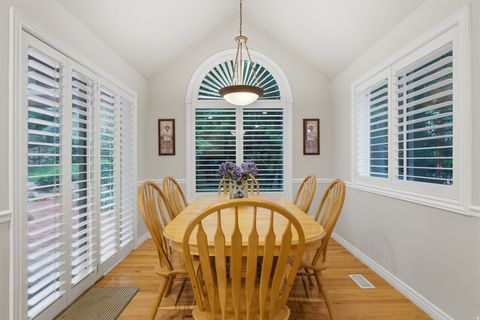 Tiny photo for 11943 S AUTUMN RIDGE DR, Sandy, UT 84092 (MLS # 2147693)