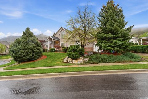 Tiny photo for 11943 S AUTUMN RIDGE DR, Sandy, UT 84092 (MLS # 2147693)