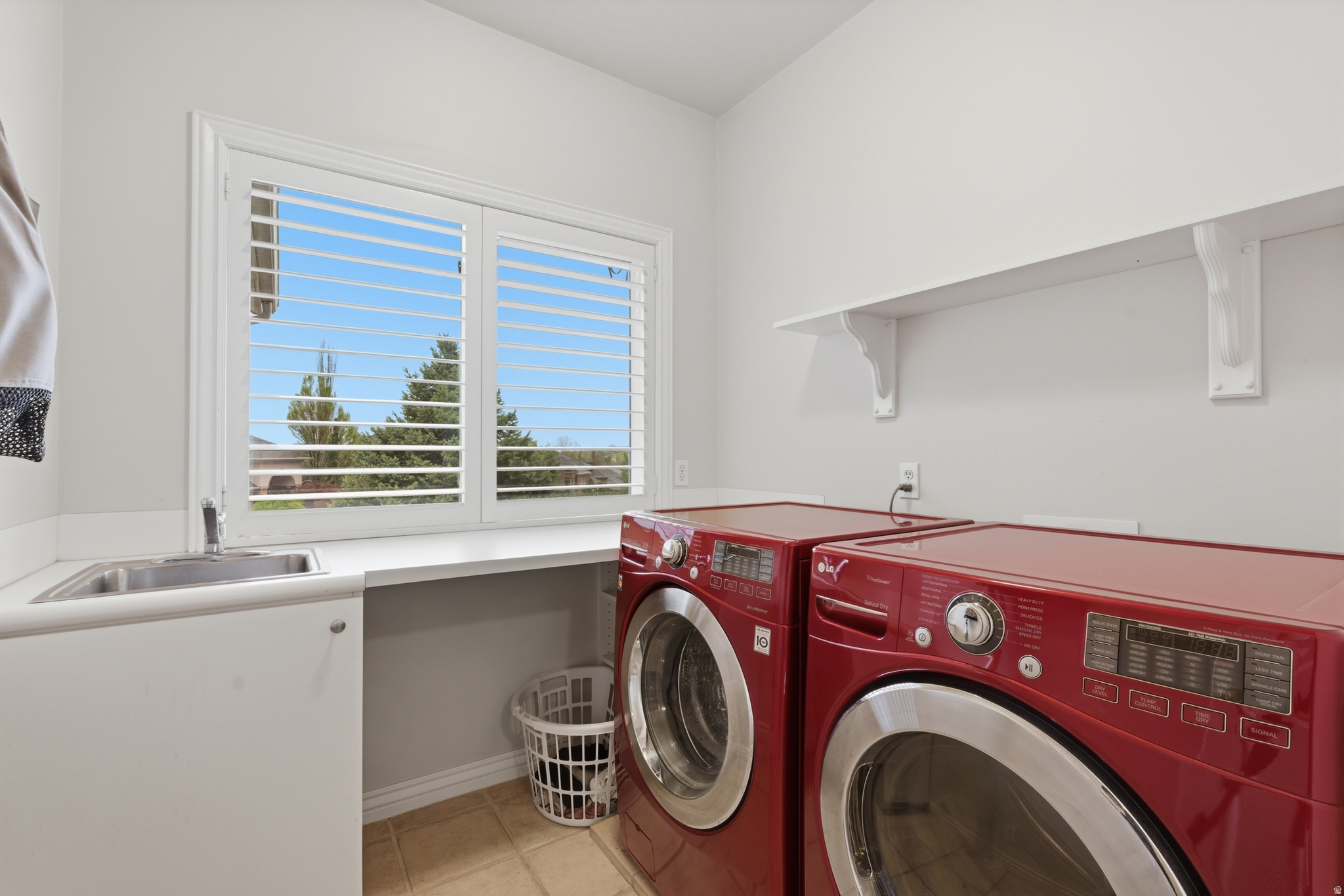 AUTUMN RIDGE - Residential