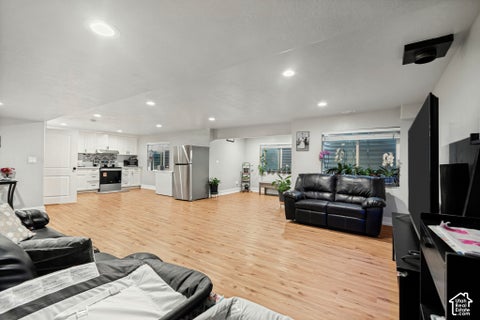 Tiny photo for 328 N APPLEVIEW DR, Santaquin, UT 84655 (MLS # 2189947)