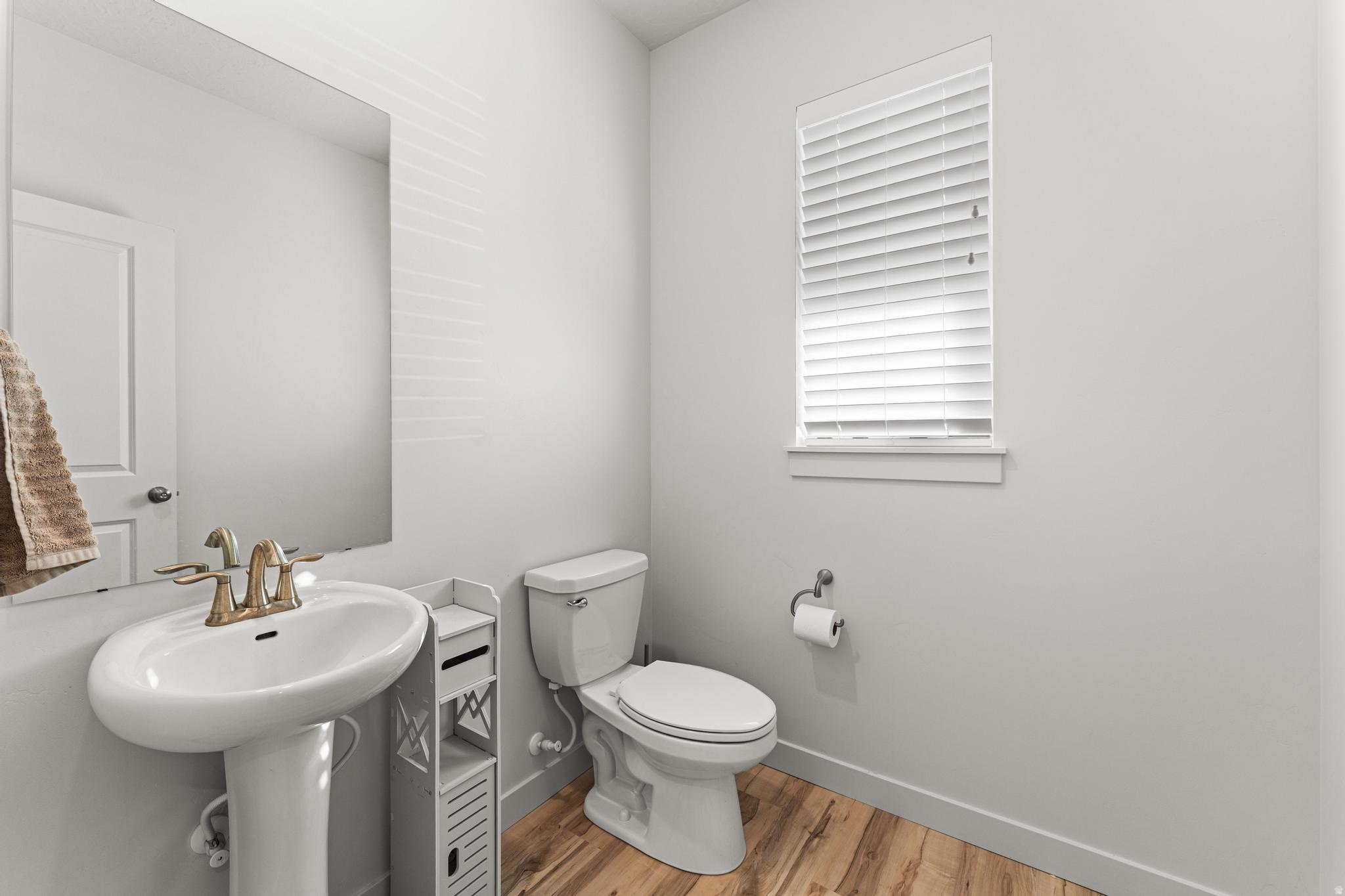 EMERALD CLOVER - Residential