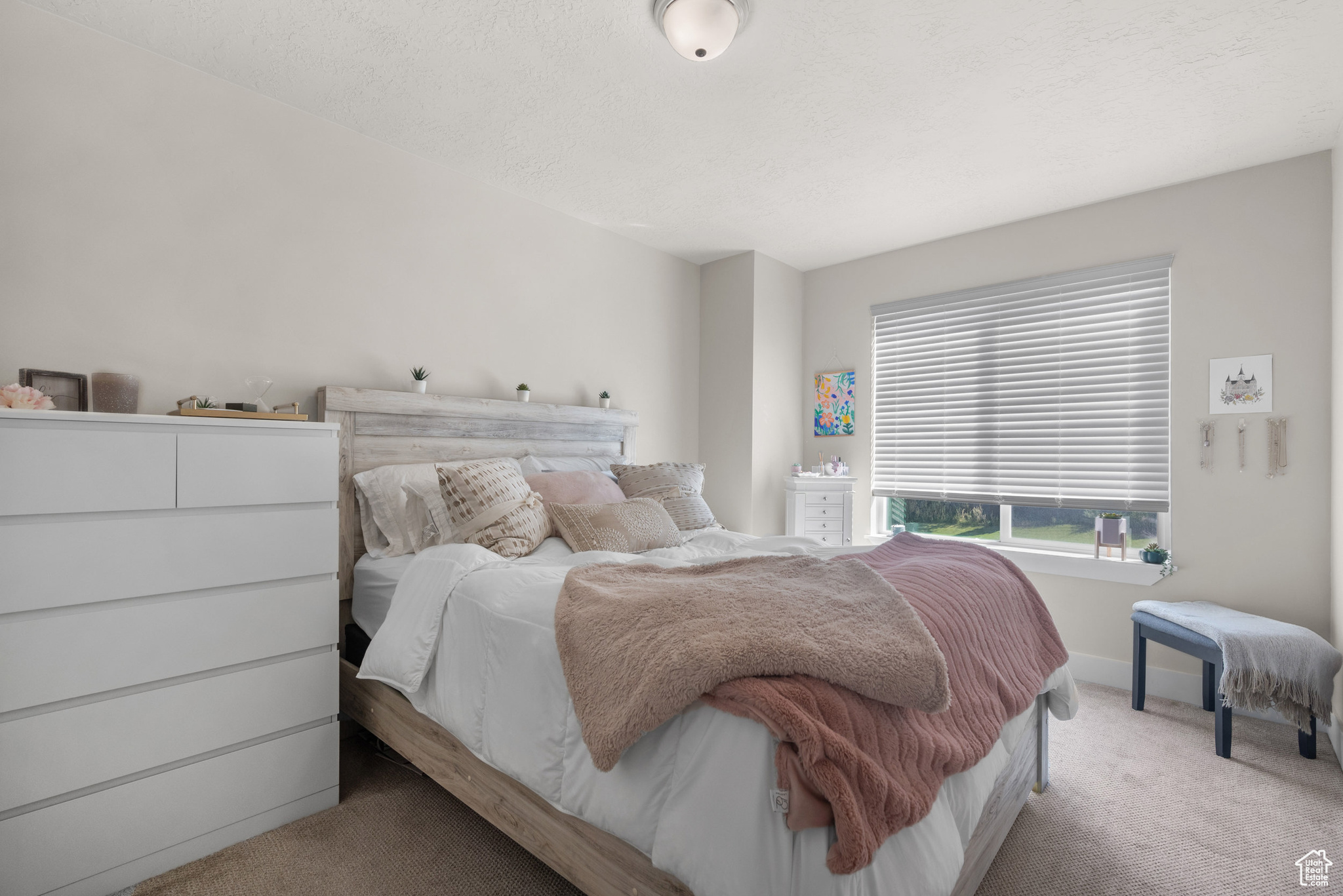 LAKEVIEW - Residential