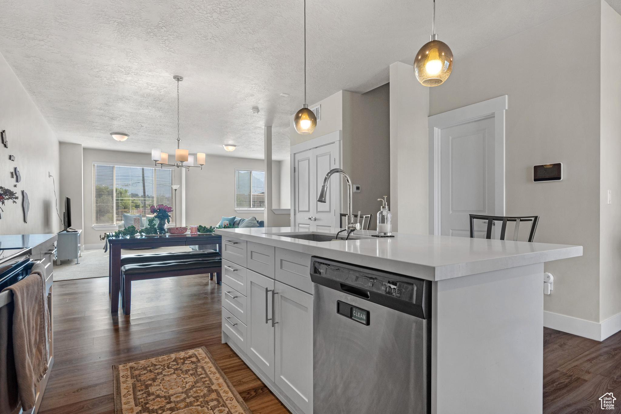 LAKEVIEW - Residential