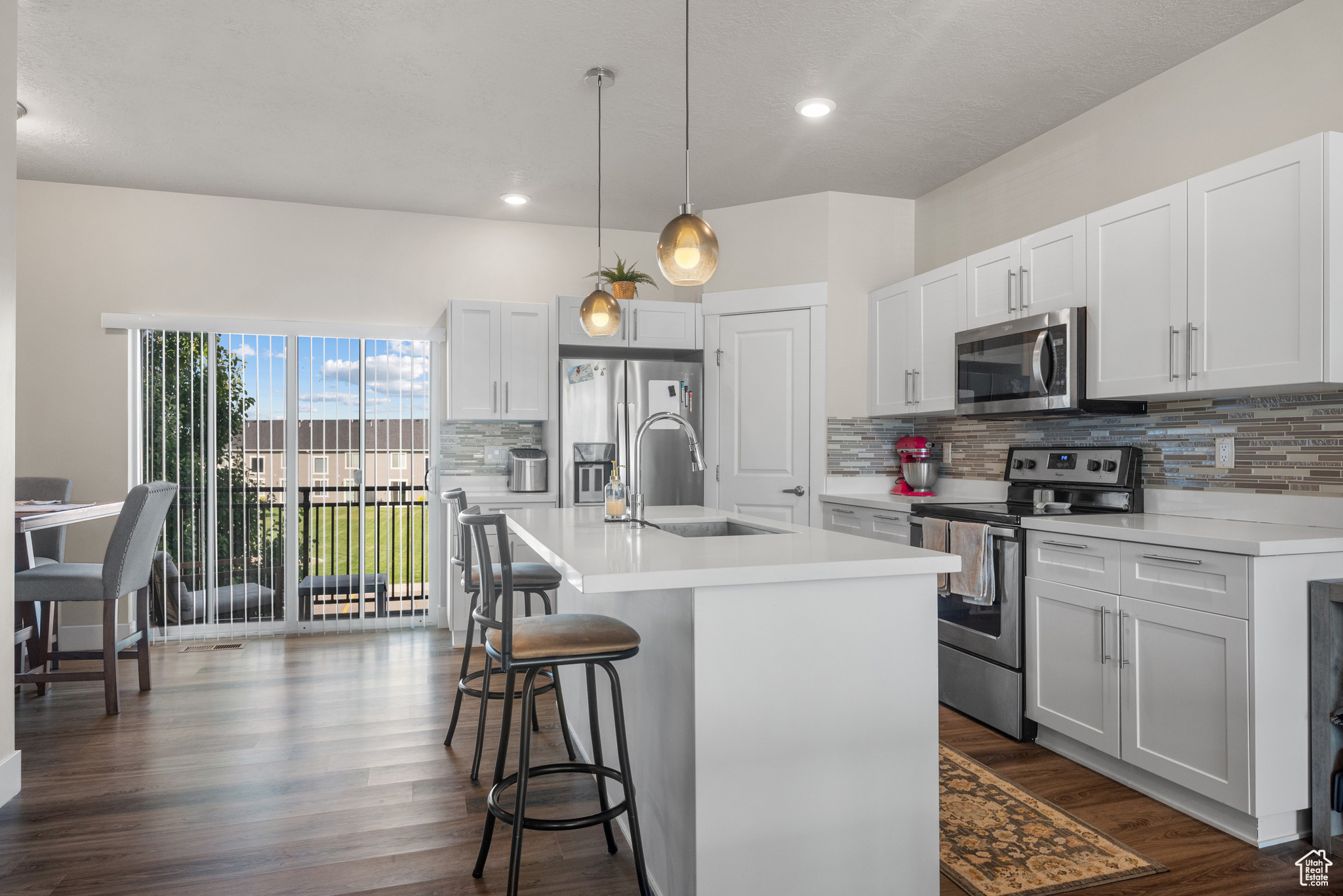 LAKEVIEW - Residential