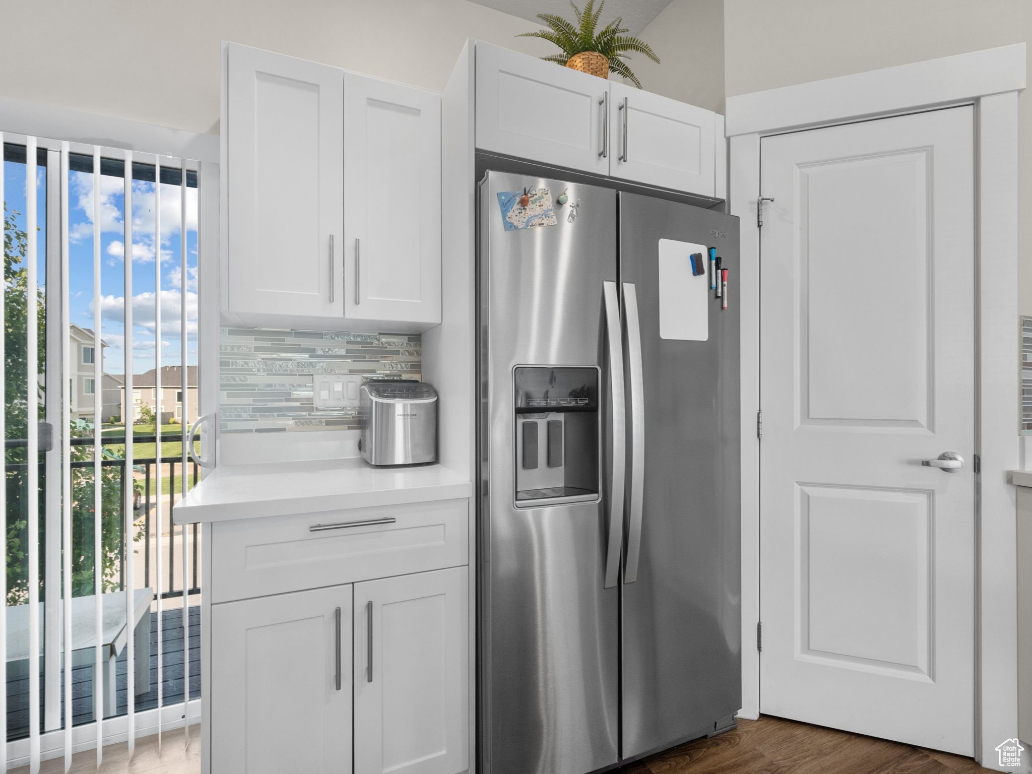 LAKEVIEW - Residential